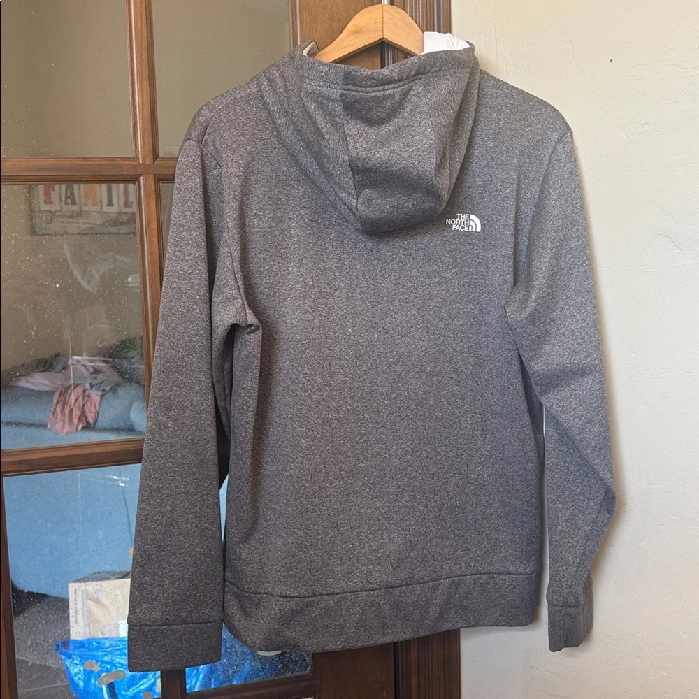 The North Face Half Dome pullover hoodie! Size large